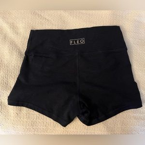 Women’s Fleo Shorts - True High Original
